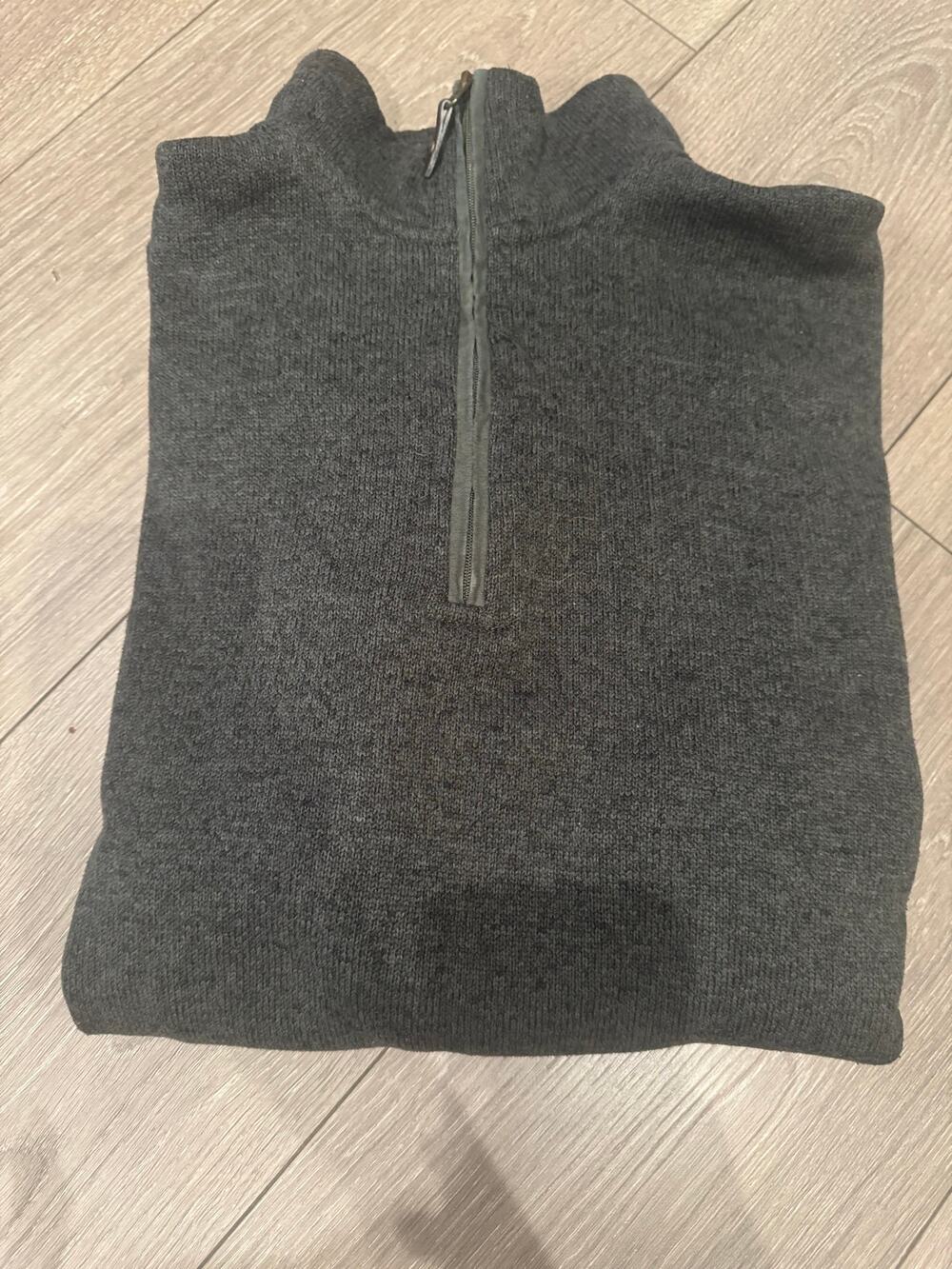 Haggar Cool 18 Pro Men’s Large Charcoal Quarter-Zip Long-Sleeve Sweater